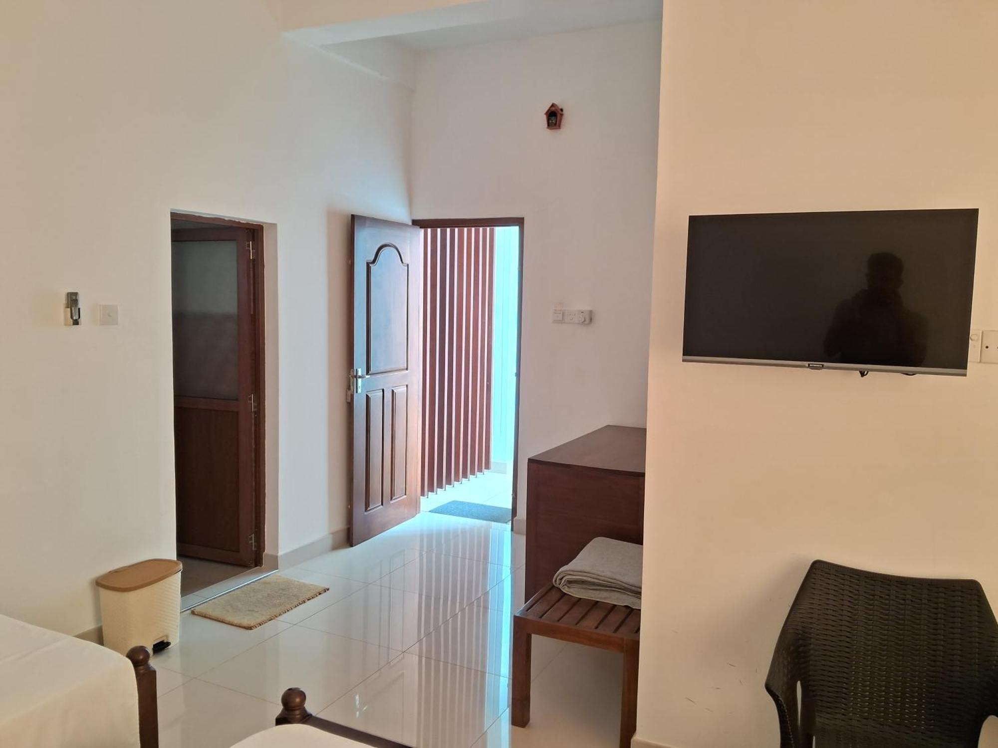 Holiday Fashion Inn Negombo Oda fotoğraf