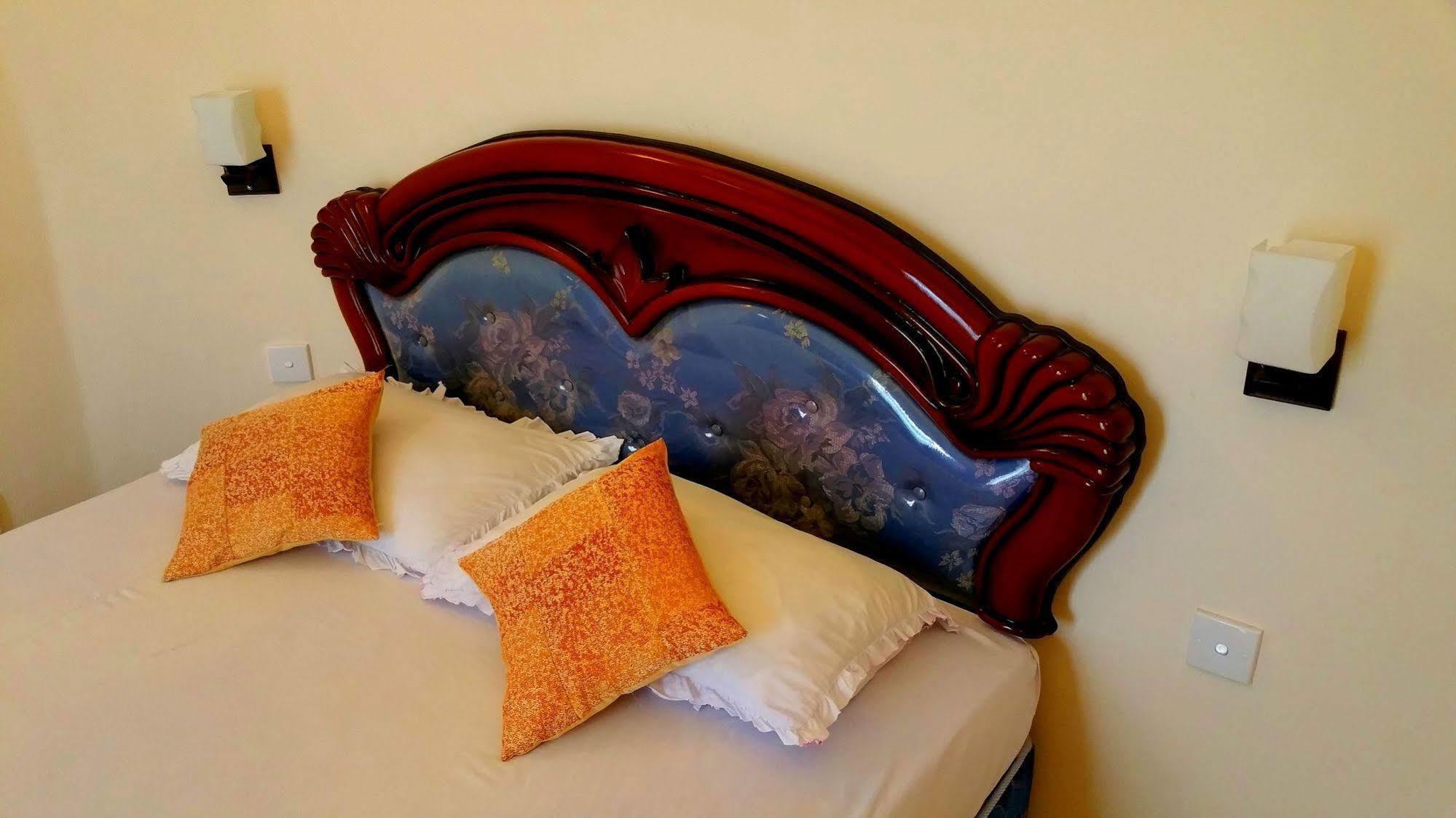 Holiday Fashion Inn Negombo Dış mekan fotoğraf